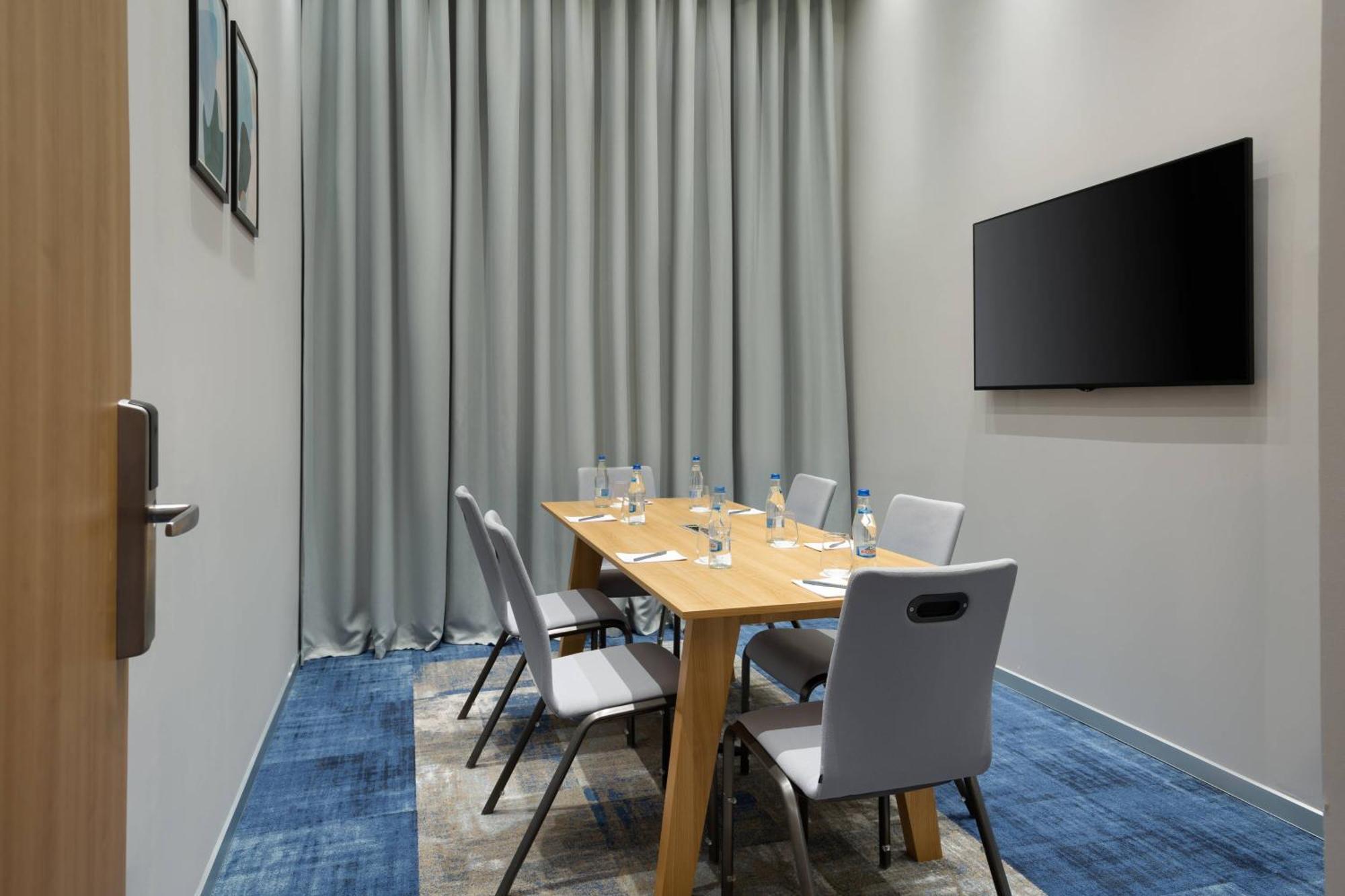 Courtyard By Marriott Bucharest Floreasca Екстер'єр фото