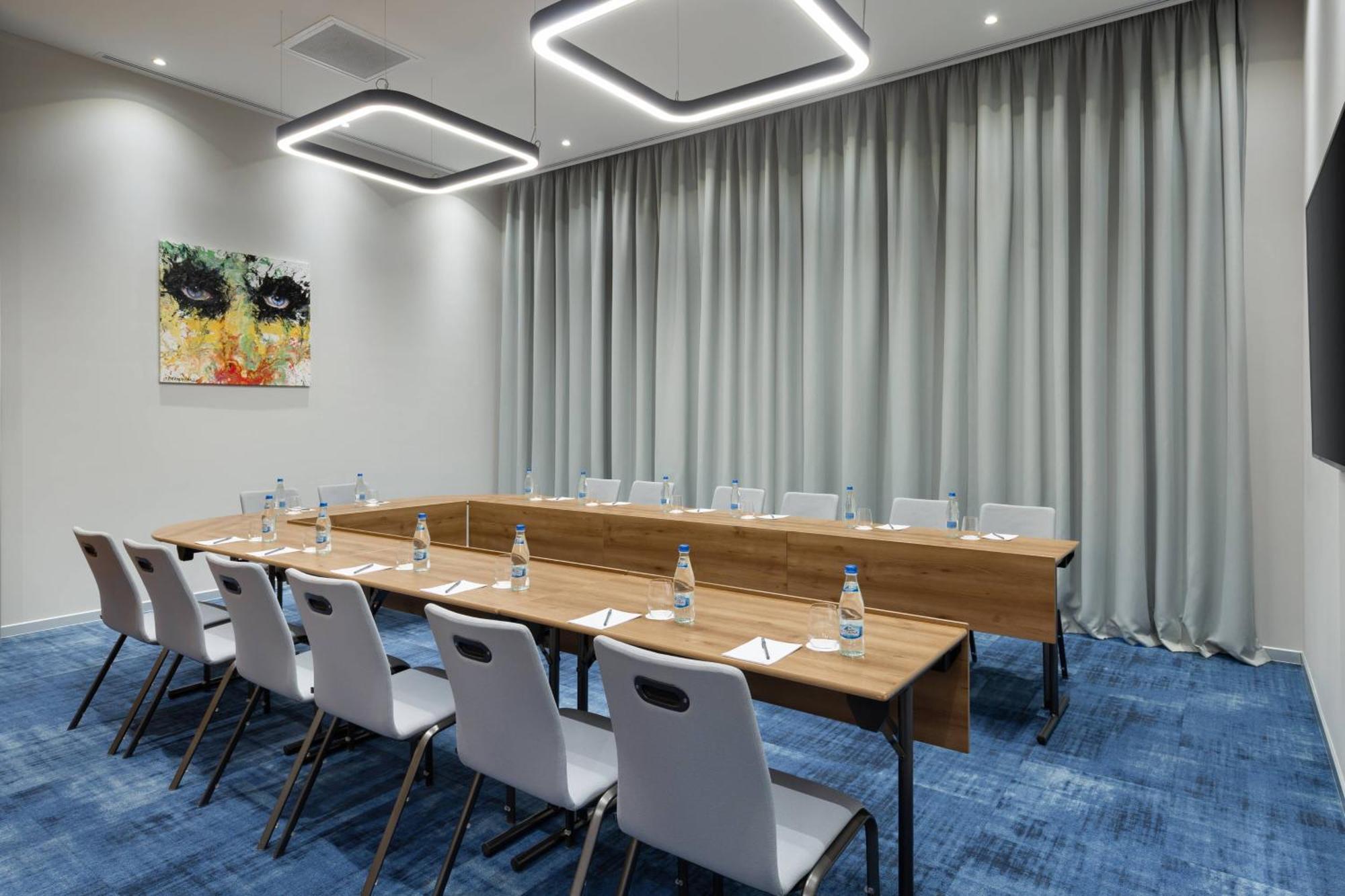 Courtyard By Marriott Bucharest Floreasca Екстер'єр фото